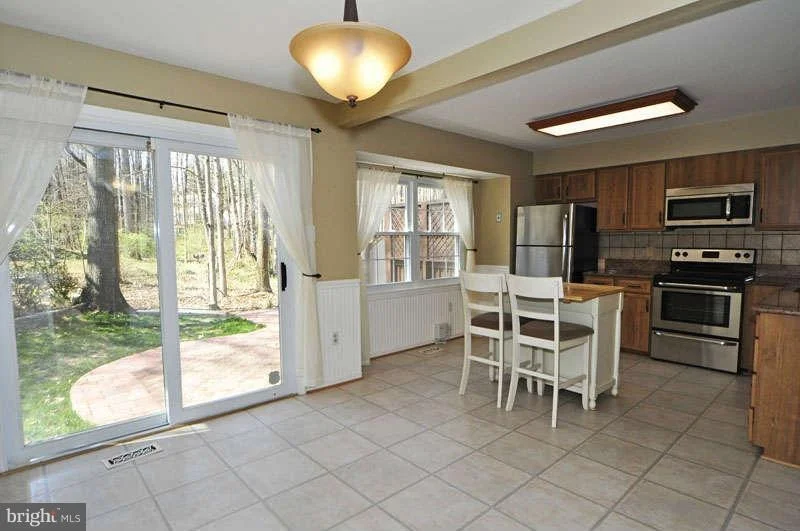 Photo of 9914 HEMLOCK WOODS LANE