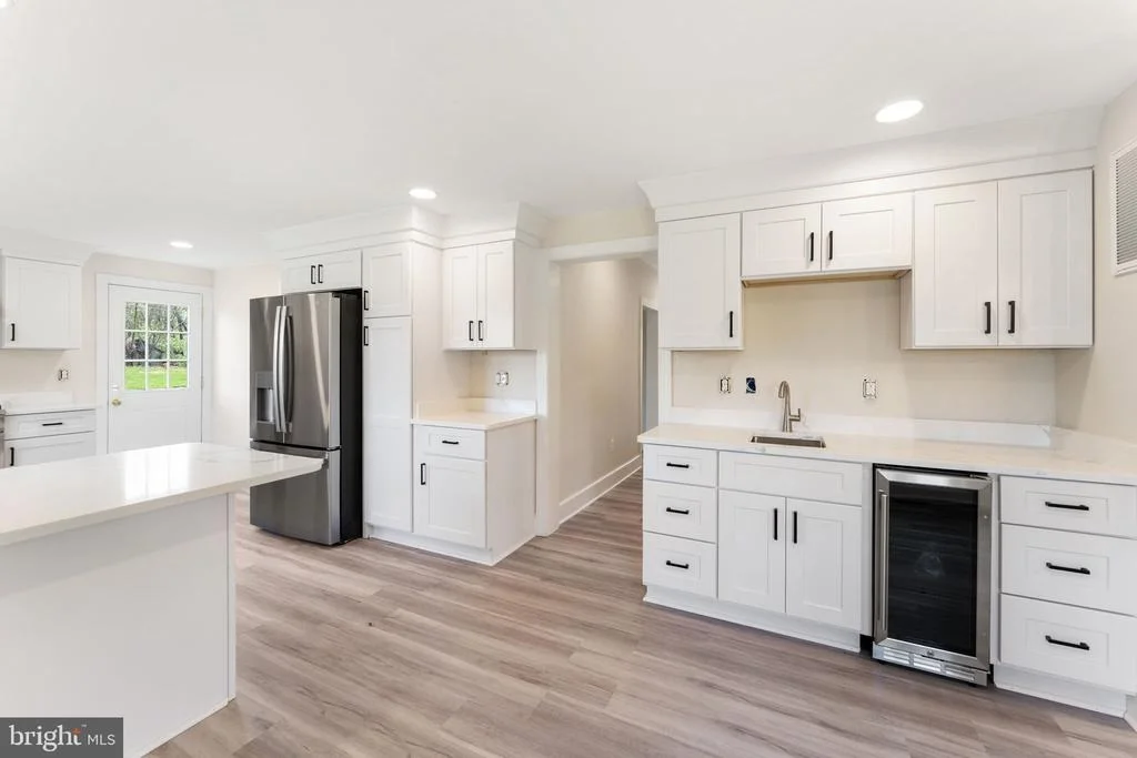 Photo of 11066 MORELAND ROAD