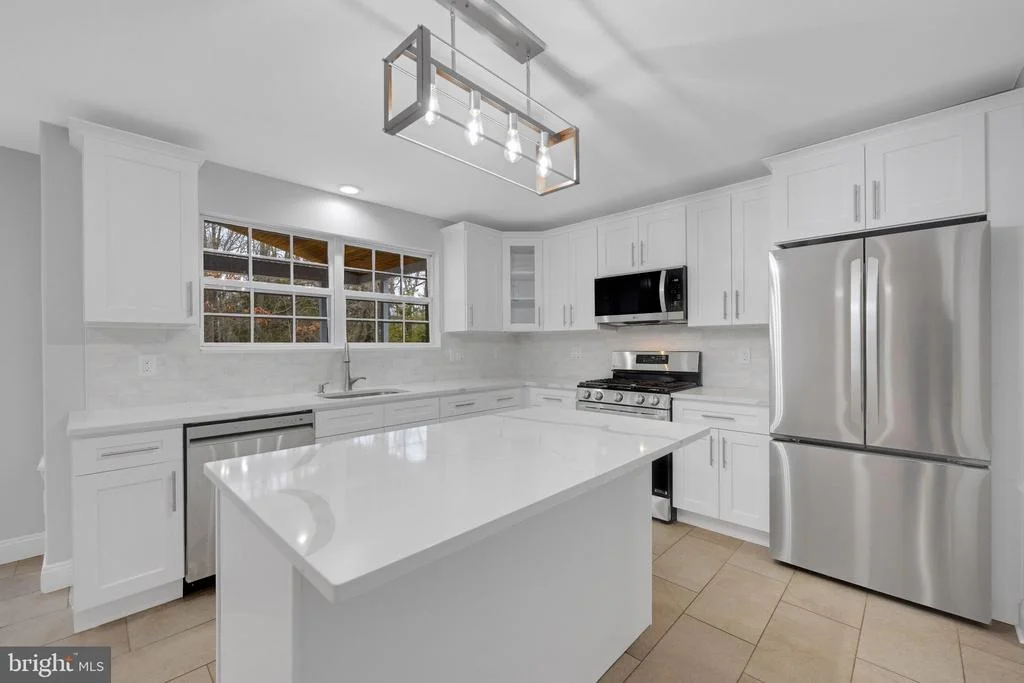 Photo of 319 W FOX TRAIL