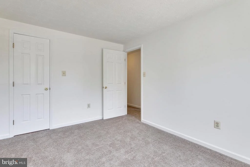 Photo of 19 SCHUBERT COURT