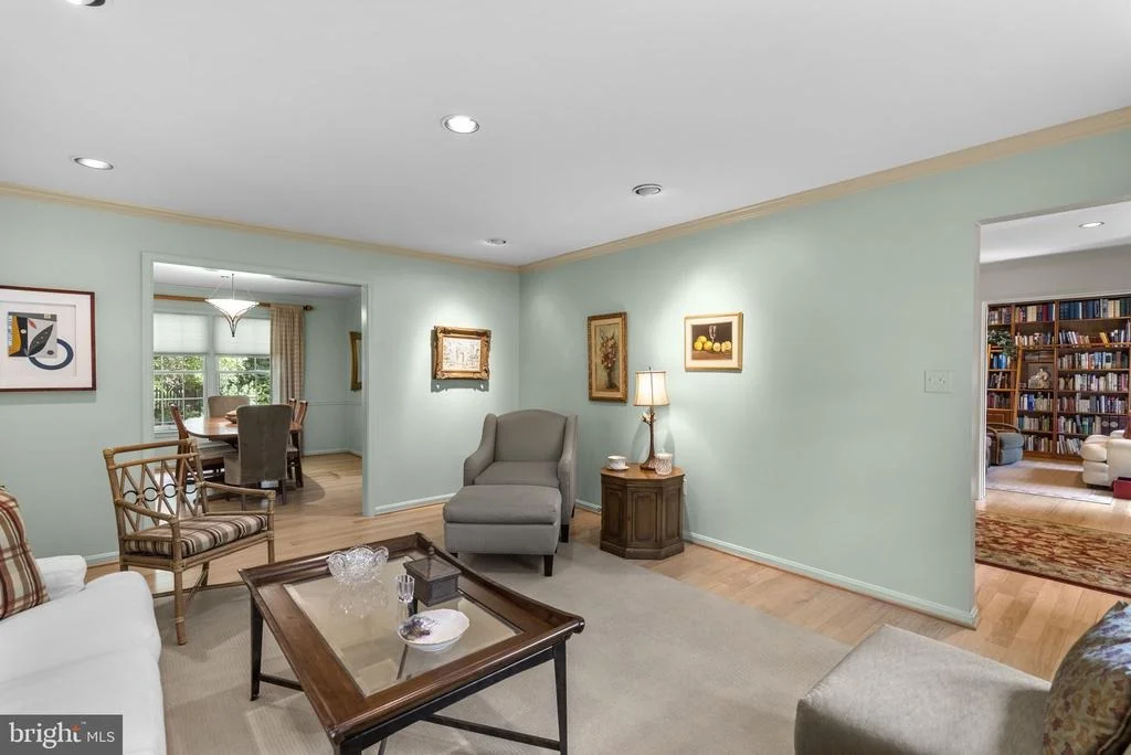 Photo of 4913 CONTINENTAL DRIVE