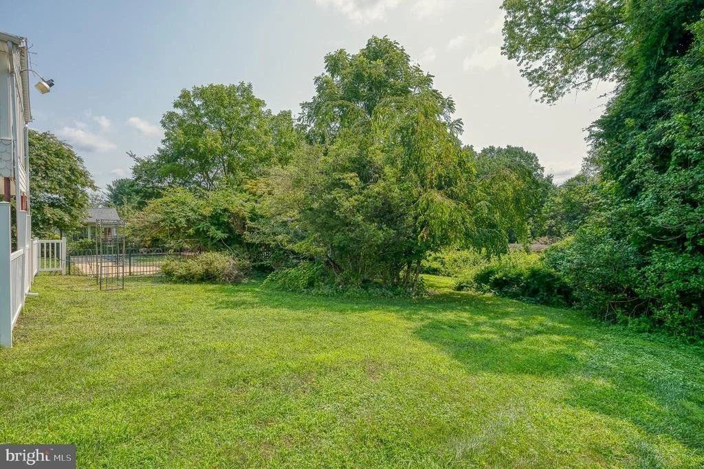 Photo of 1306 GRANDVIEW COURT