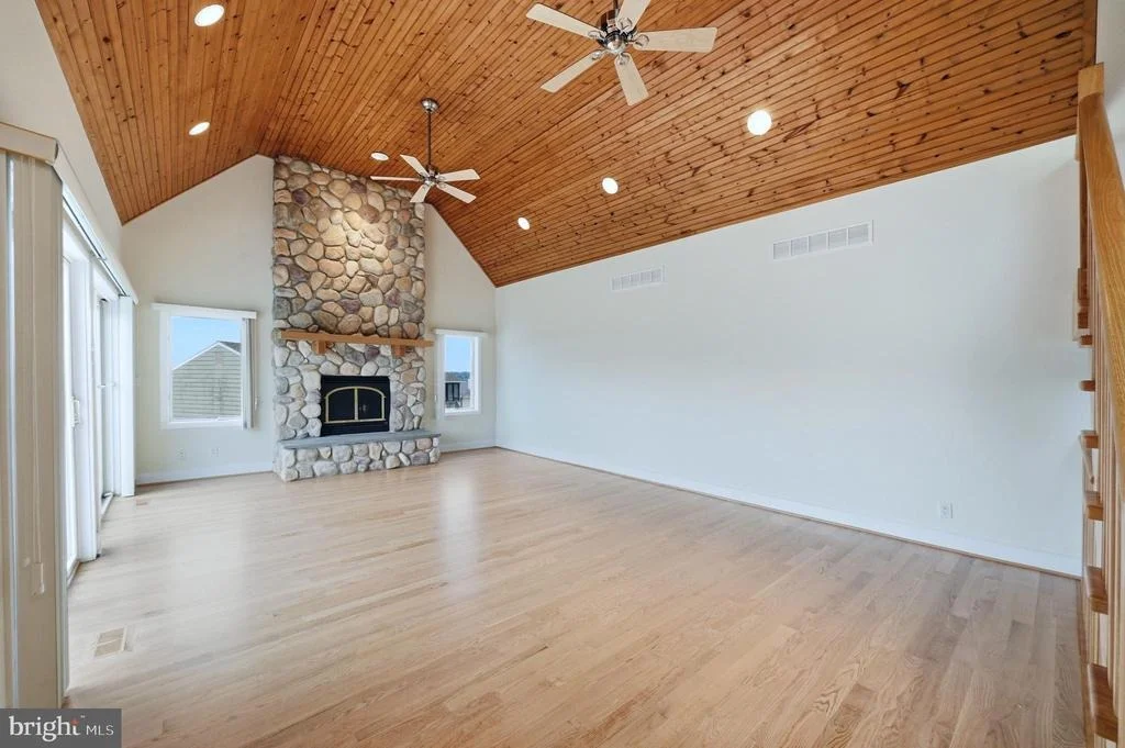 Photo of 160 CLIFFVIEW DRIVE