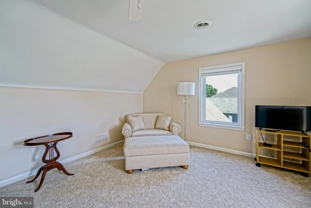 Photo of 24 ARNELL ROAD