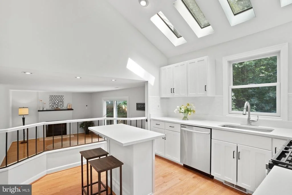 Photo of 1410 FALLSWOOD DRIVE