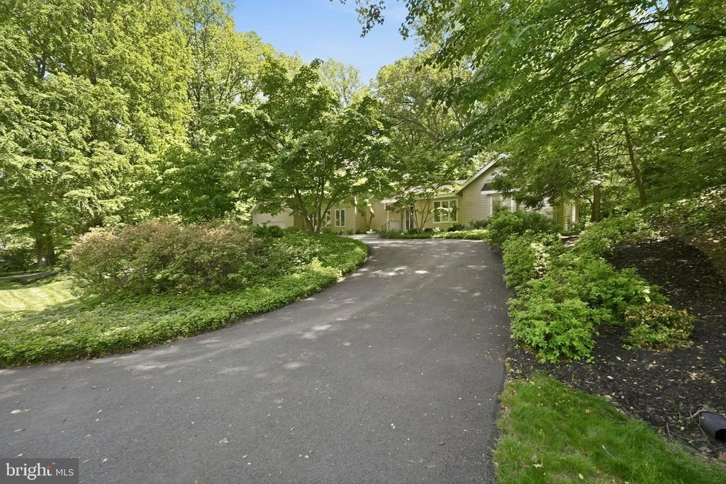 Photo of 11815 BEEKMAN PLACE