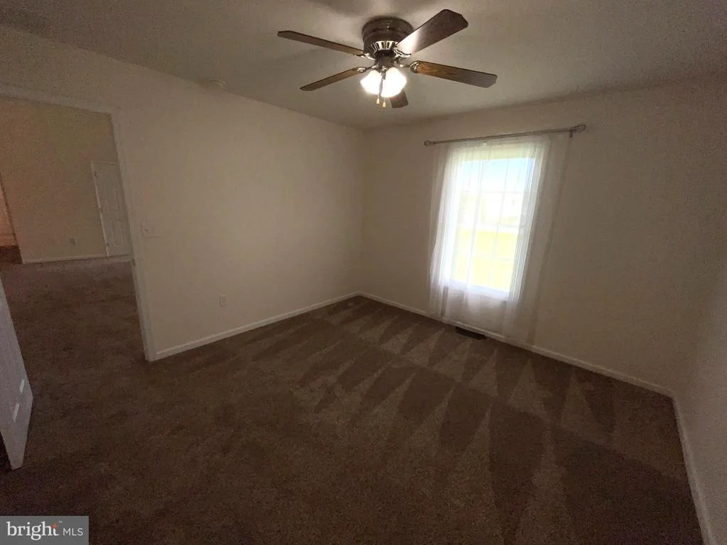 Photo of 28 CIRCLE DRIVE W
