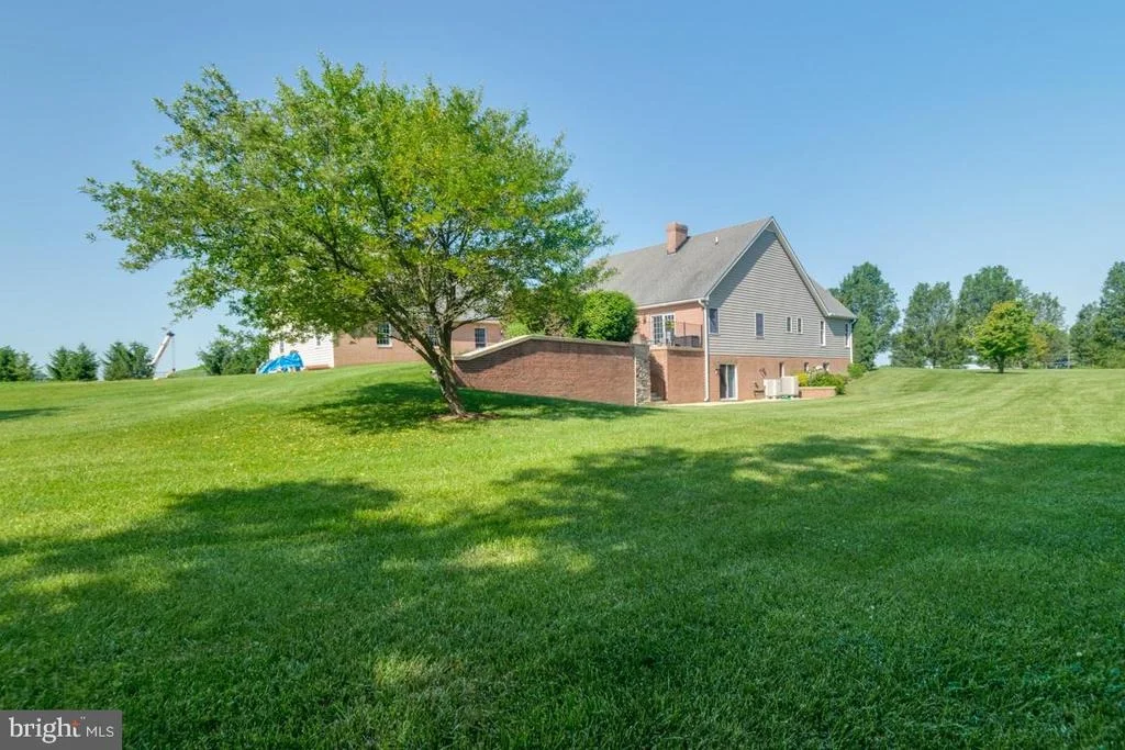 Photo of 613 HANOVER PIKE