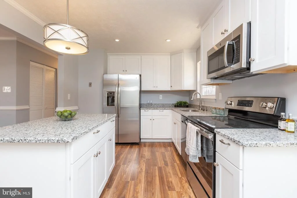 Photo of 708 UNIVERSITY DRIVE
