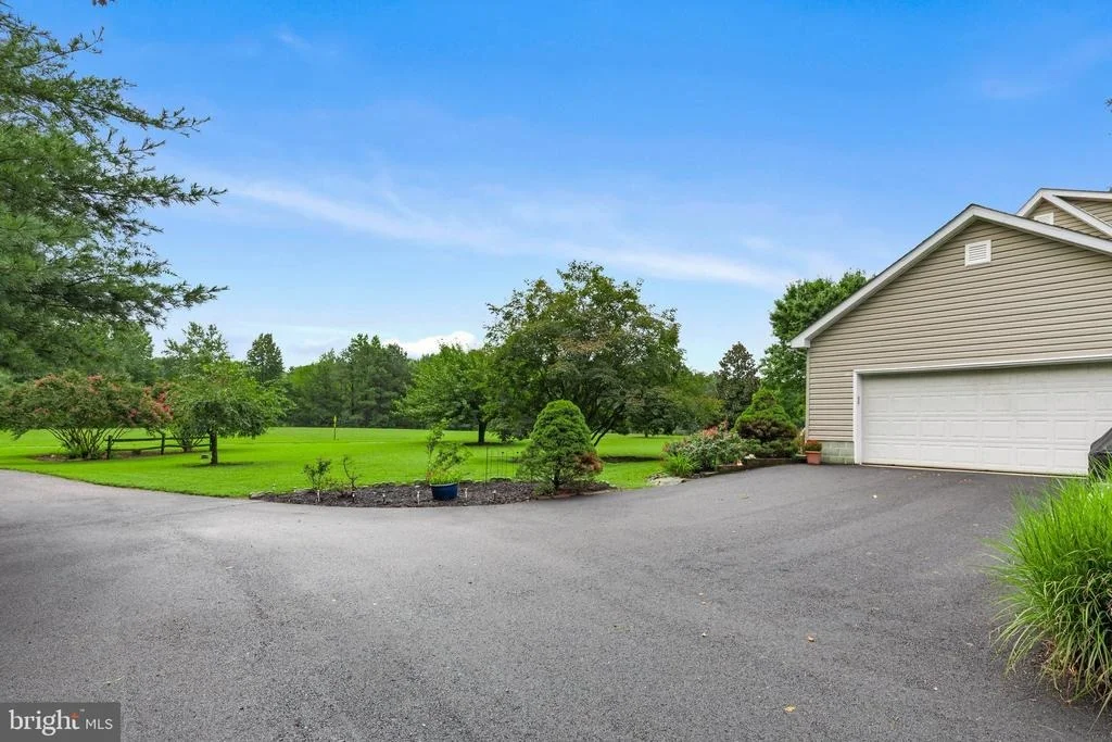 Photo of 23900 EMMA LANE