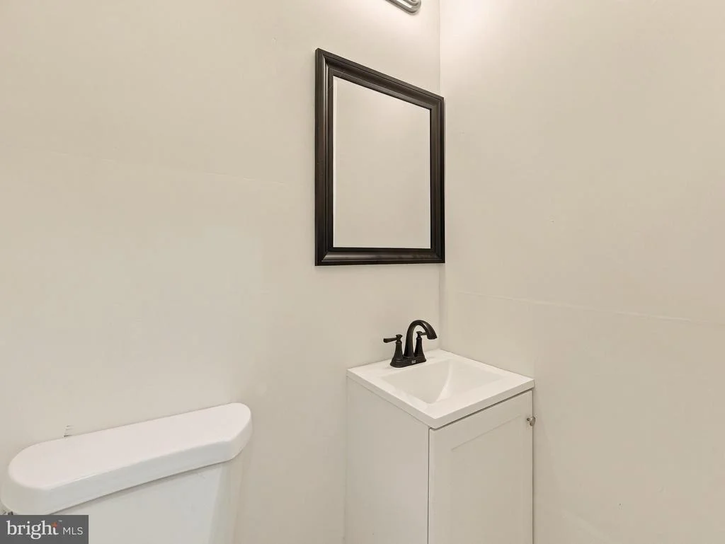 Photo of 8118 MAPLEVILLE ROAD