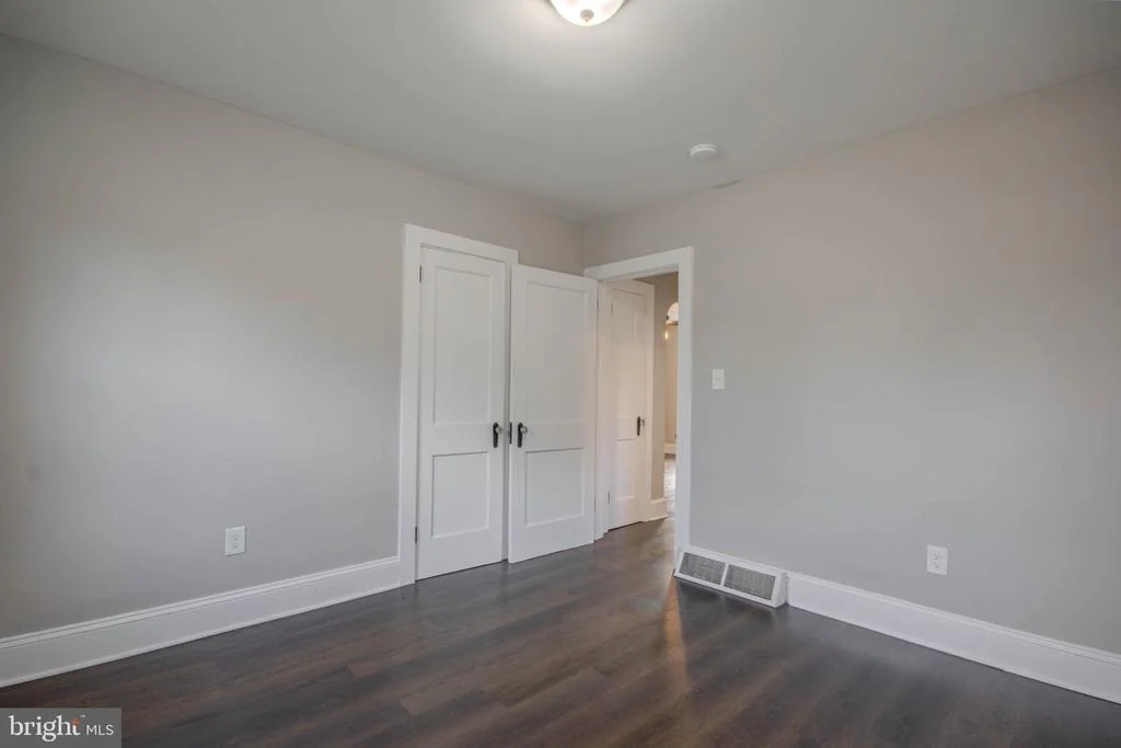 Photo of 228 GLEN AVENUE