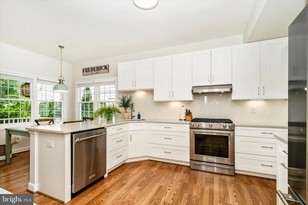 Photo of 2447 MERCHANT STREET
