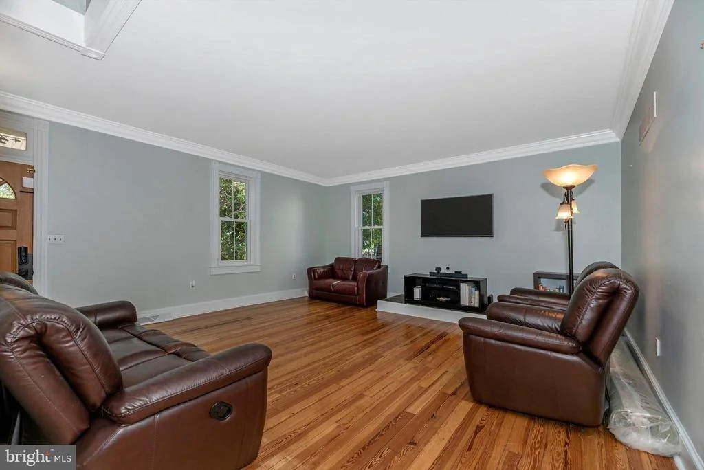 Photo of 403 WALNUT STREET