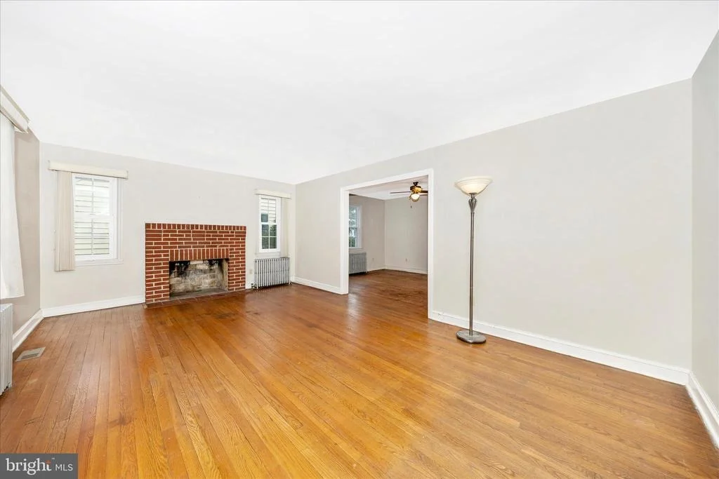 Photo of 9 E 13TH STREET