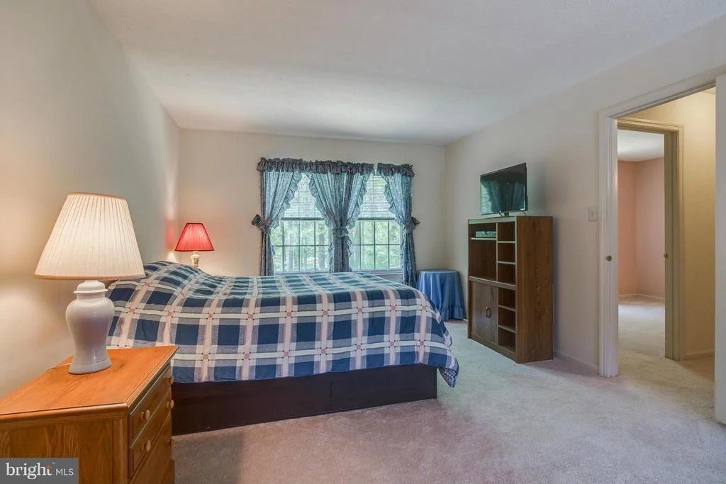 Photo of 9549 RED APPLE LANE