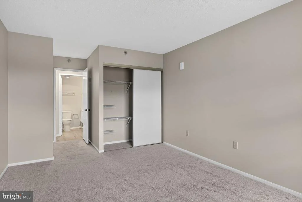 Photo of Unit 3521 at 15115 INTERLACHEN DRIVE