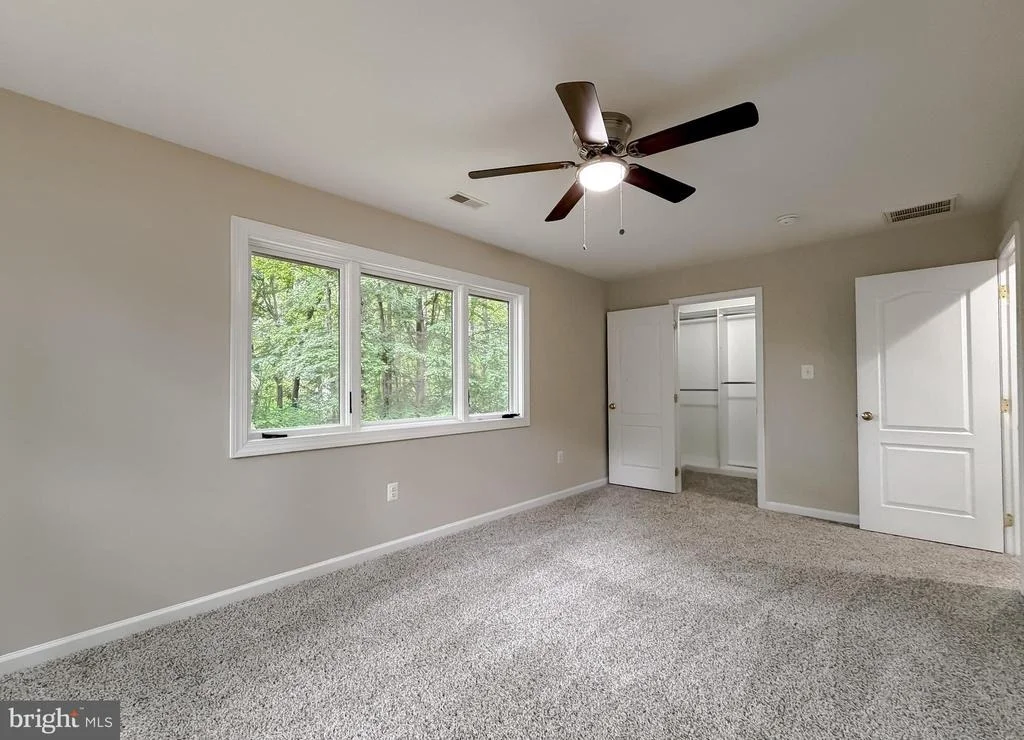Photo of 8425 MAUSEN LANE
