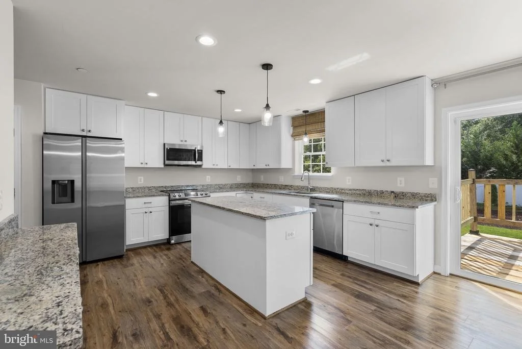 Photo of 556 SUNSET KNOLL ROAD