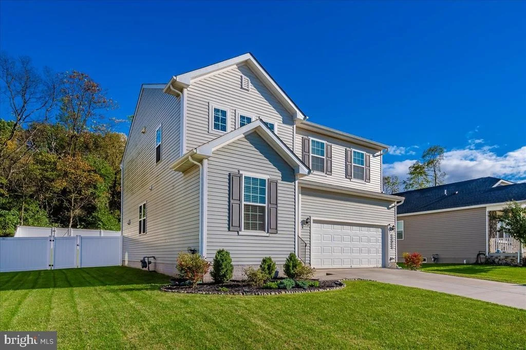 Photo of 12411 GEMSTONE DRIVE