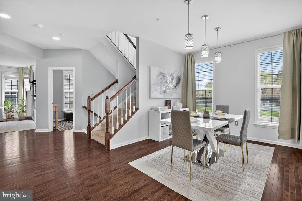 Photo of 2608 SAINT NICHOLAS WAY