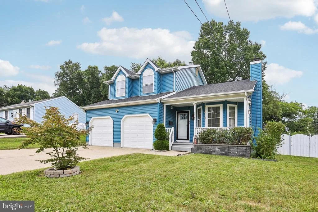 Photo of 1120 LAMBERT DRIVE