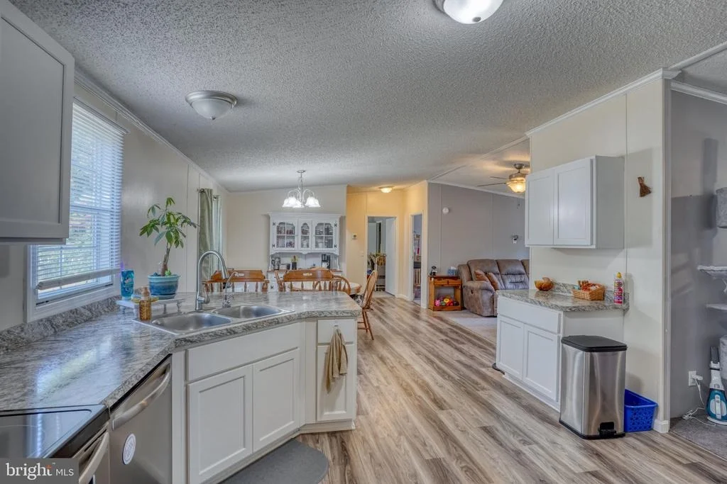 Photo of 6195 WATSON ROAD