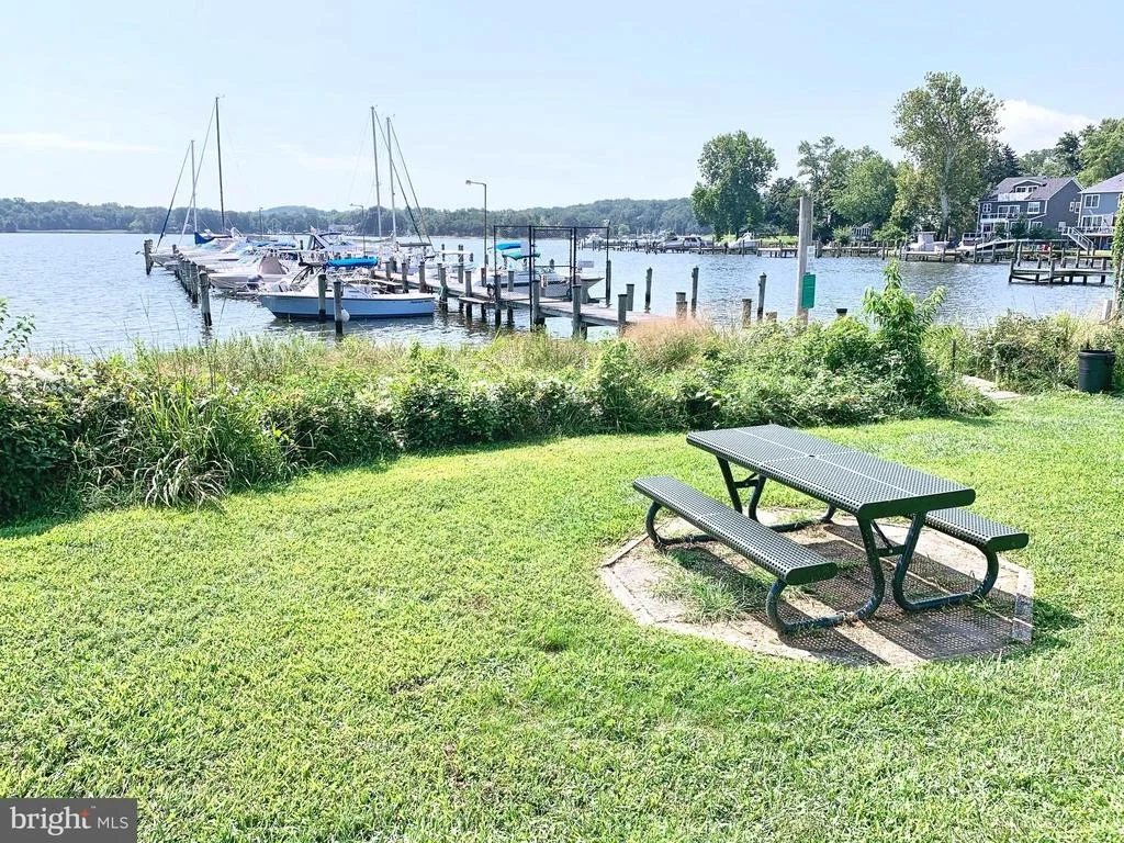 Photo of 1820 LONGWOOD ROAD