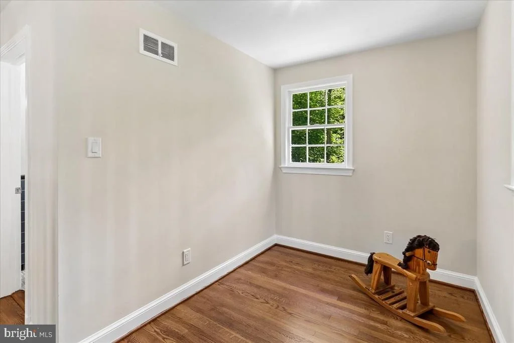 Photo of 12811 LACY DRIVE