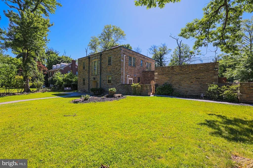 Photo of 3305 BANCROFT ROAD