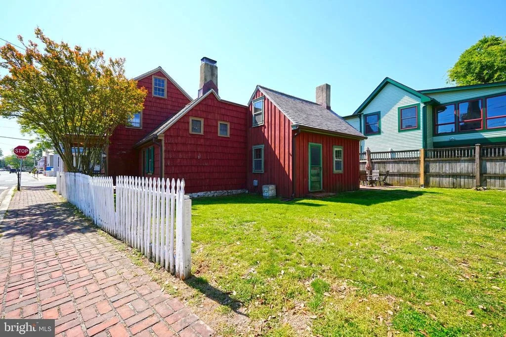 Photo of 202 W 3RD STREET