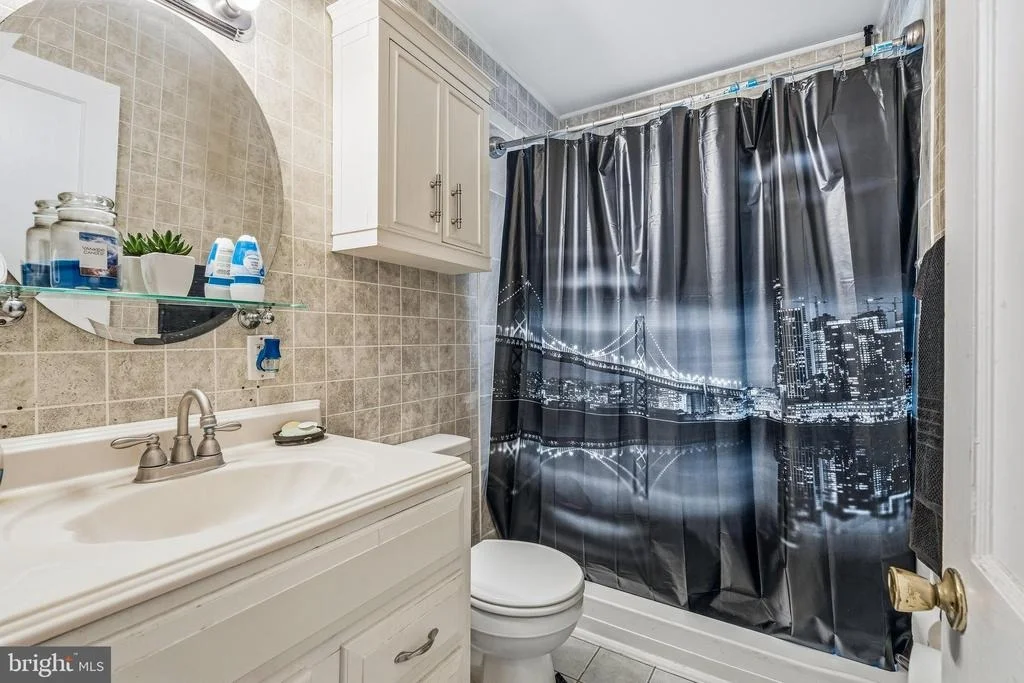 Photo of 1044 BEECHWOOD DRIVE