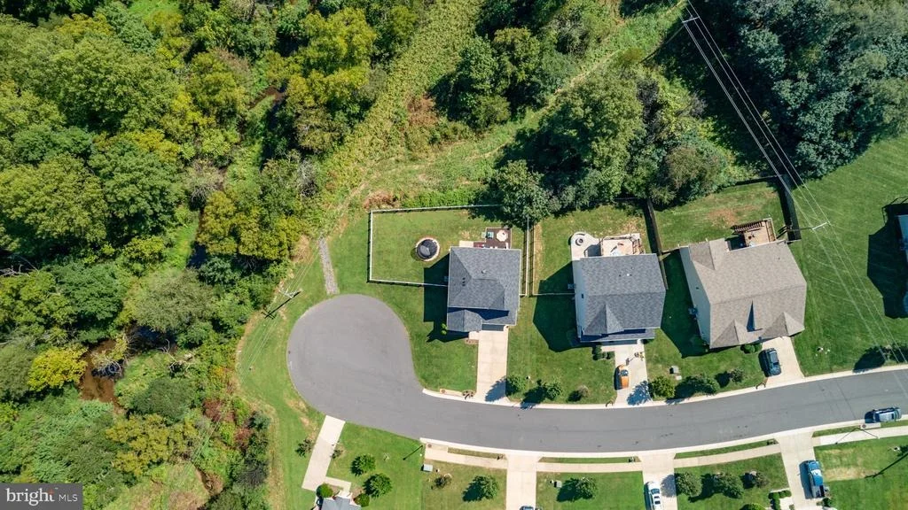 Photo of 725 ELECTRIC AVENUE