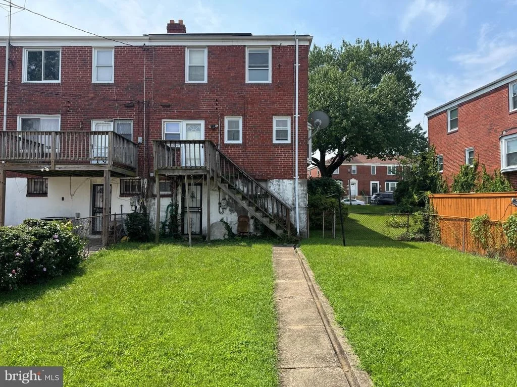 Photo of 723 STAMFORD ROAD