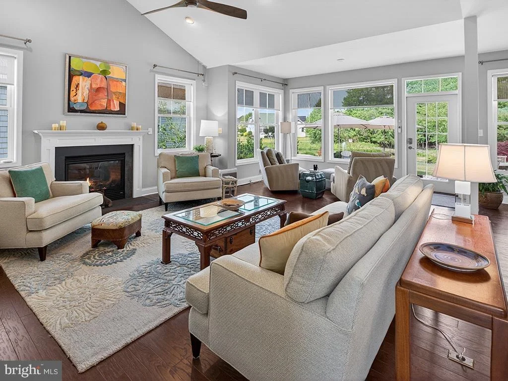 Photo of 20763 RODNEY DRIVE