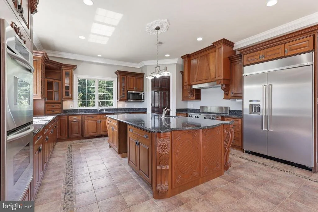 Photo of 8813 OAK LEAF DRIVE