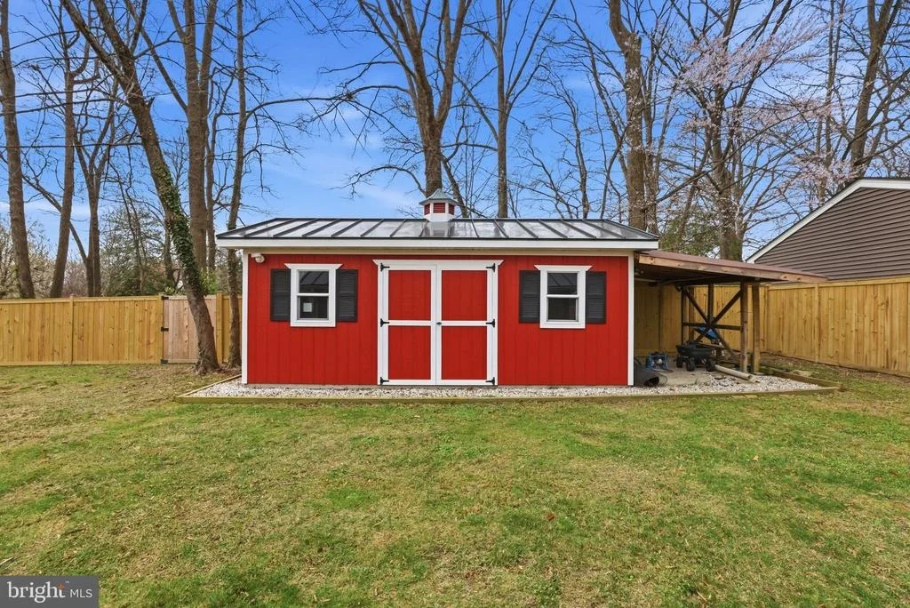 Photo of 16100 MALCOLM DRIVE
