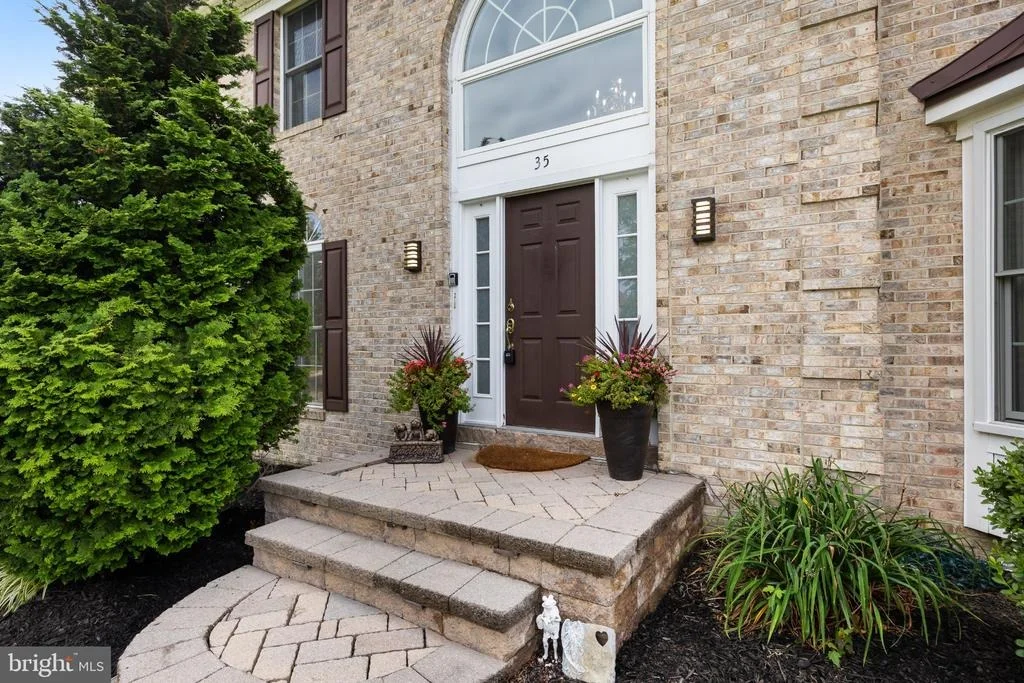 Photo of 35 PARRY DRIVE