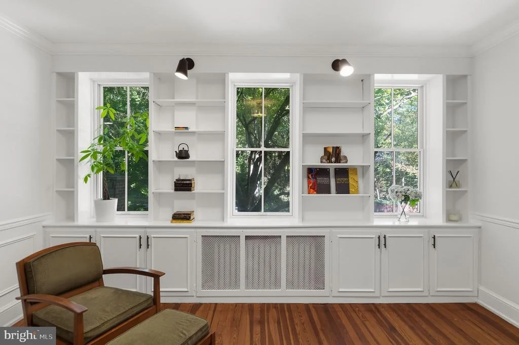 Photo of 4448 RESERVOIR ROAD NW
