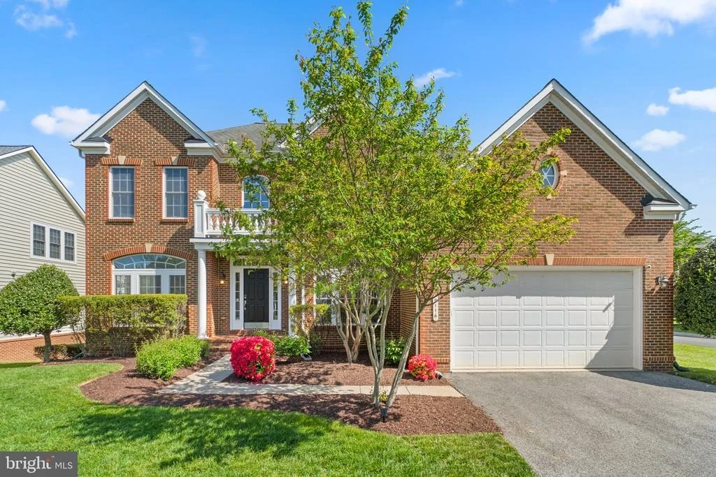 Photo of 9116 BOWLING GREEN DRIVE