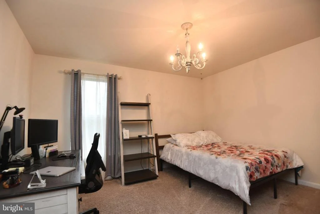 Photo of 881 SHADOWS DRIVE
