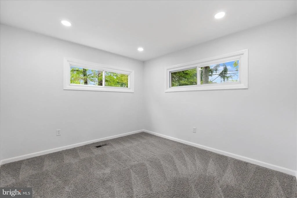 Photo of 1511 LONG POINT ROAD