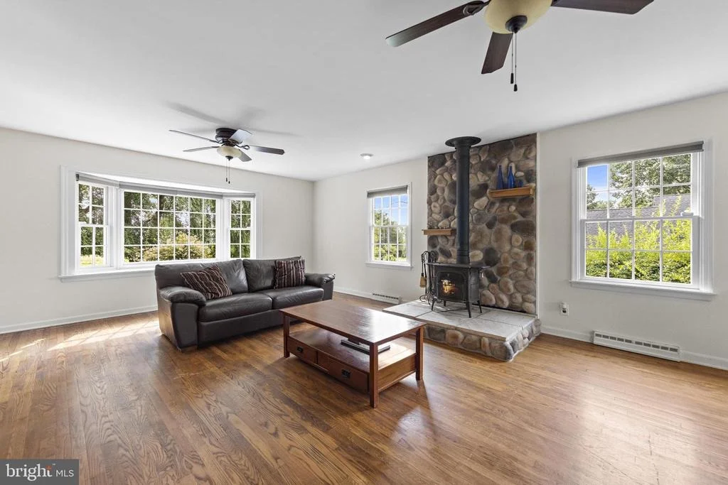 Photo of 186 FAIRVIEW ROAD