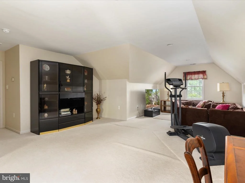 Photo of 228 SUNSET CIRCLE