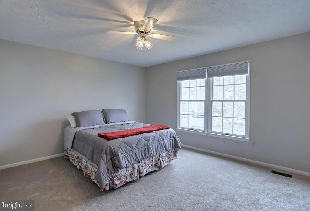 Photo of 9363 KINGS GRANT ROAD