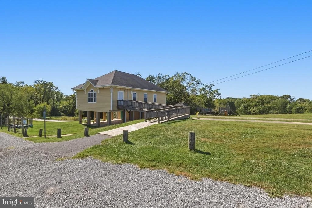 Photo of 24 SYDNEY CIRCLE