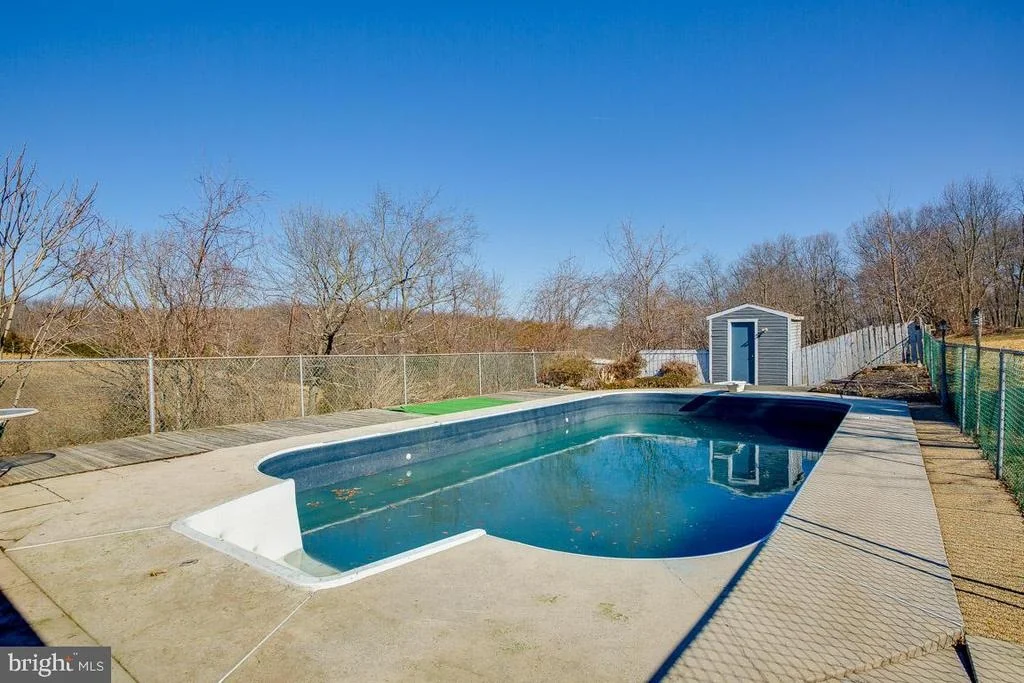 Photo of 5431 HINES ROAD