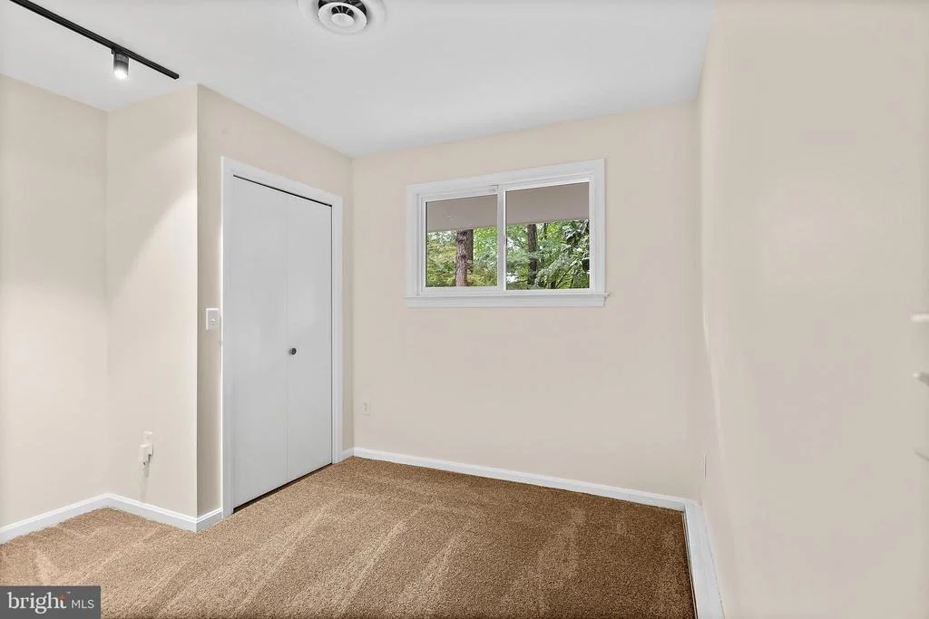 Photo of 1668 WINCHESTER ROAD