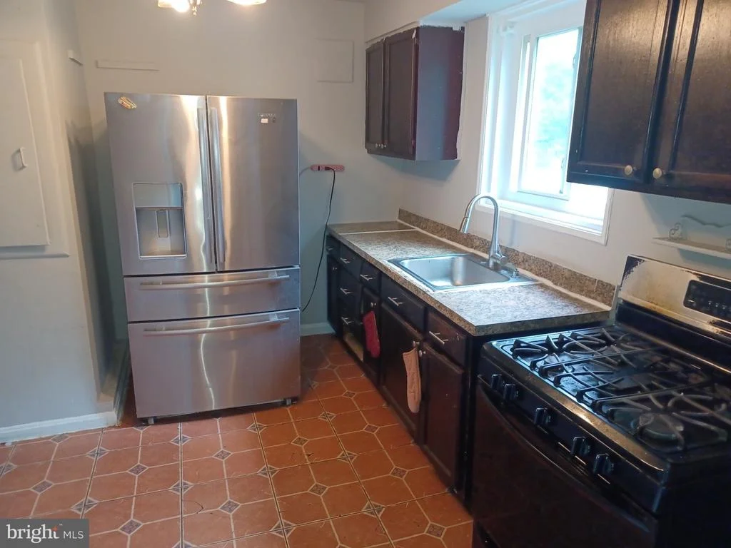 Photo of 9723 BRADDOCK ROAD