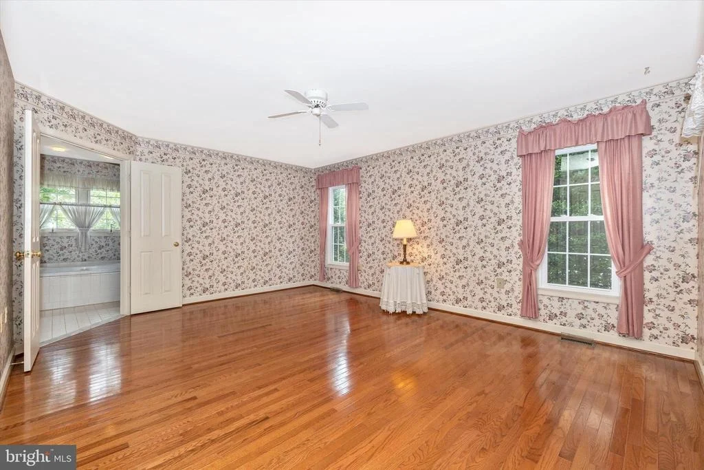Photo of 827 DUNBROOKE COURT